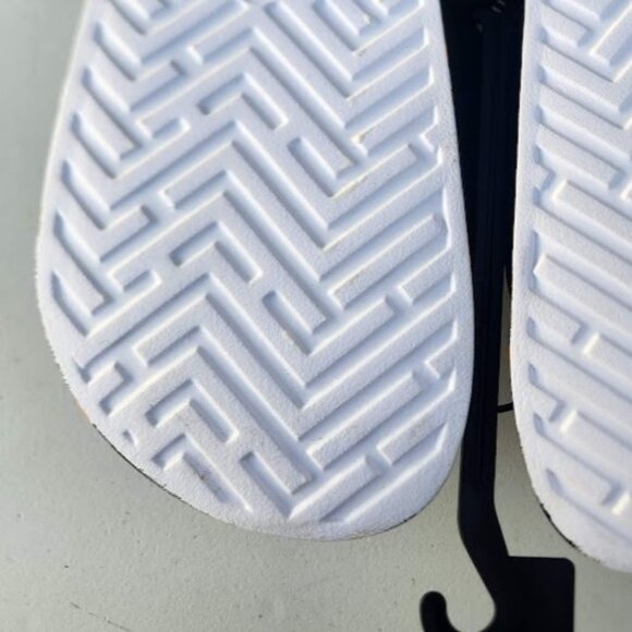 NEW Naruto Anime Ramen Men’s Size 7 Slippers Sandals Slides Shippuden Ichiraku R - Picture 7 of 12